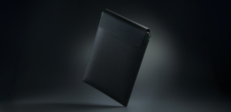 Razer presenta su nueva funda para portátil de 16″ con carga inalámbrica